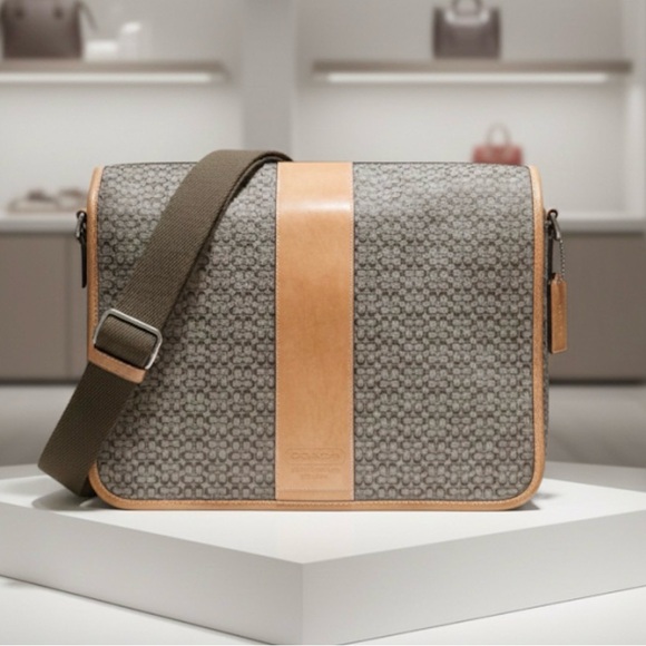 Coach Men's Olive and Tan Signature Messenger Bag - Picture 1 of 16